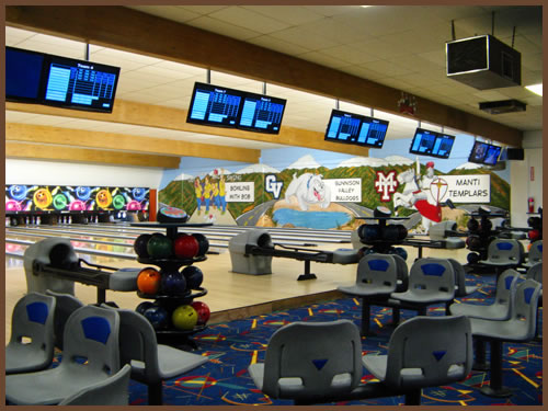 Bowling at Sno-Cap Lanes